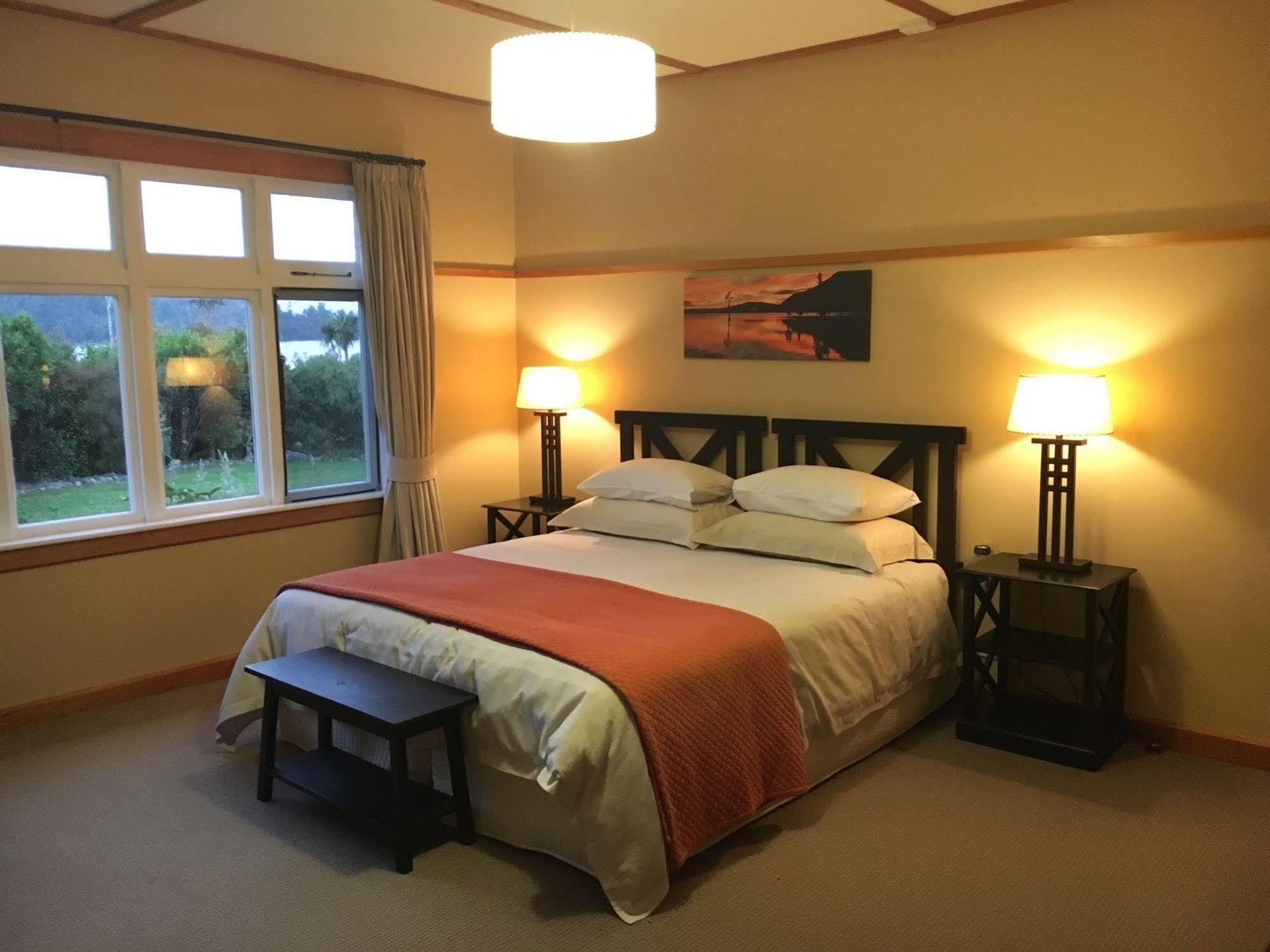 Lake Brunner Eco Lodge 莫阿纳 外观 照片